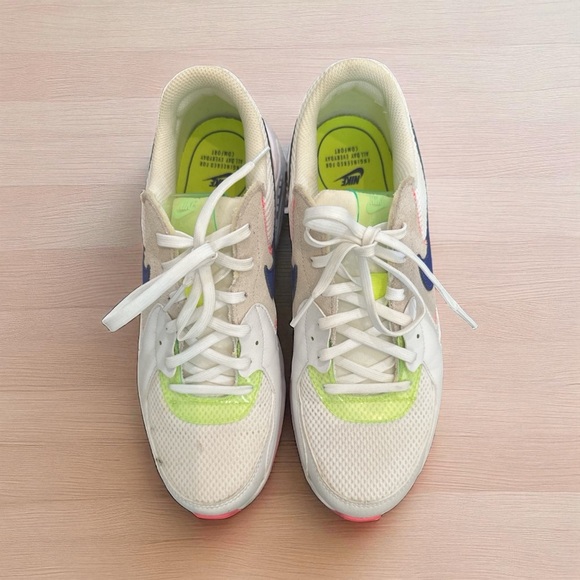 Nike WMNS Air Max Excee Sneakers White/Volt/Pink/Blue Size 9.5 - Picture 4 of 7